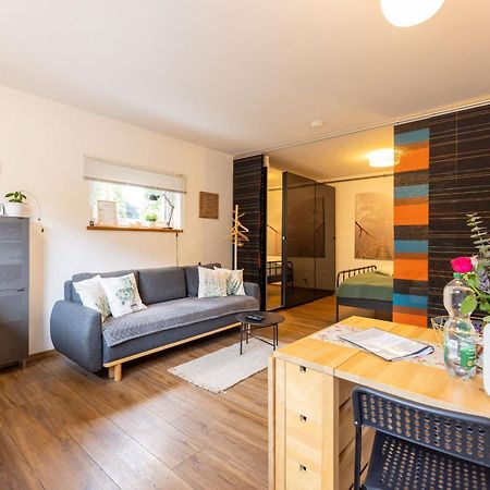 Ideal Fuer Kurze Aufenthalte - Gemuetliches 1-Zimmer-Apartment Adelsdorf Dış mekan fotoğraf