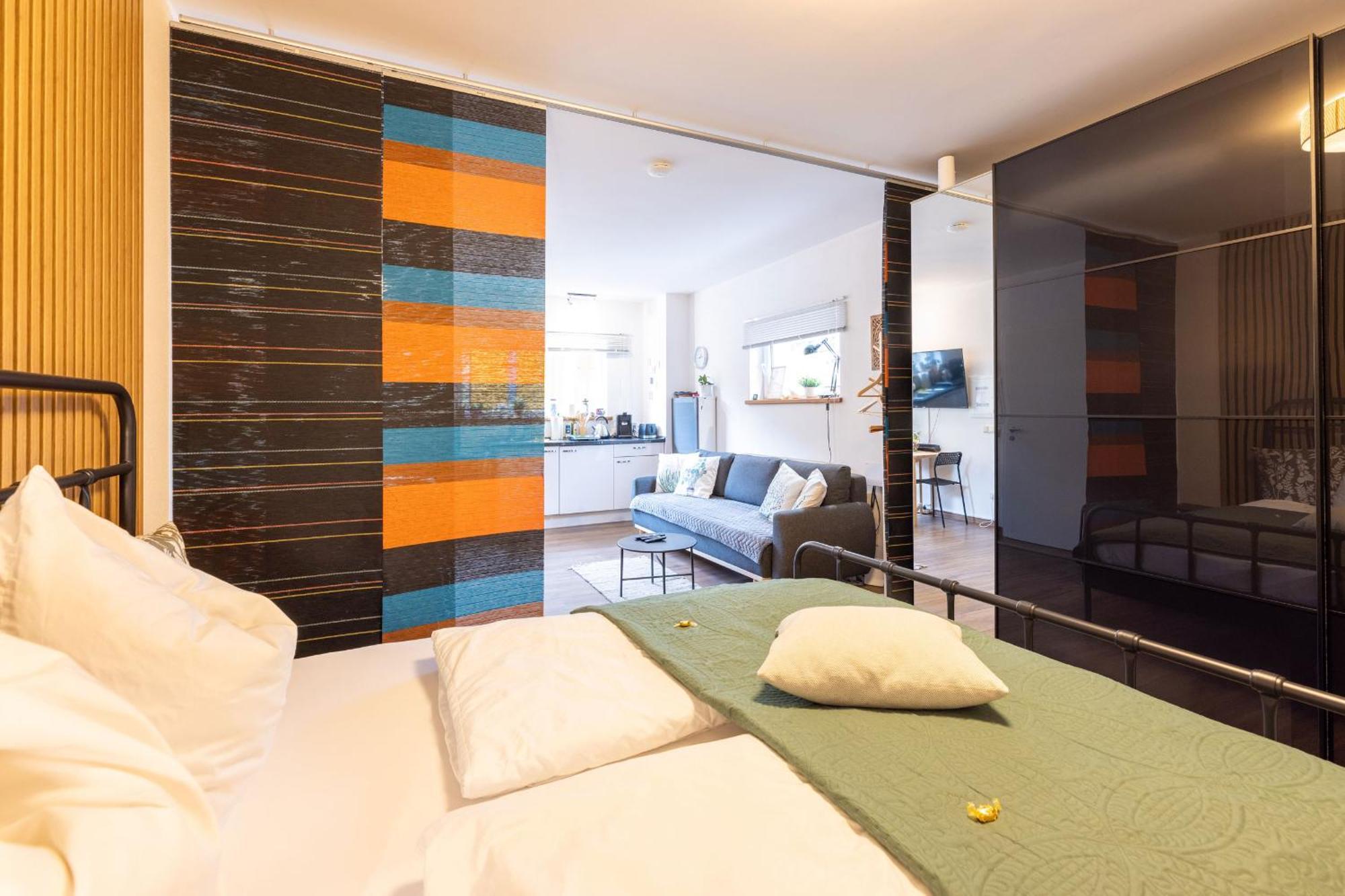 Ideal Fuer Kurze Aufenthalte - Gemuetliches 1-Zimmer-Apartment Adelsdorf Dış mekan fotoğraf