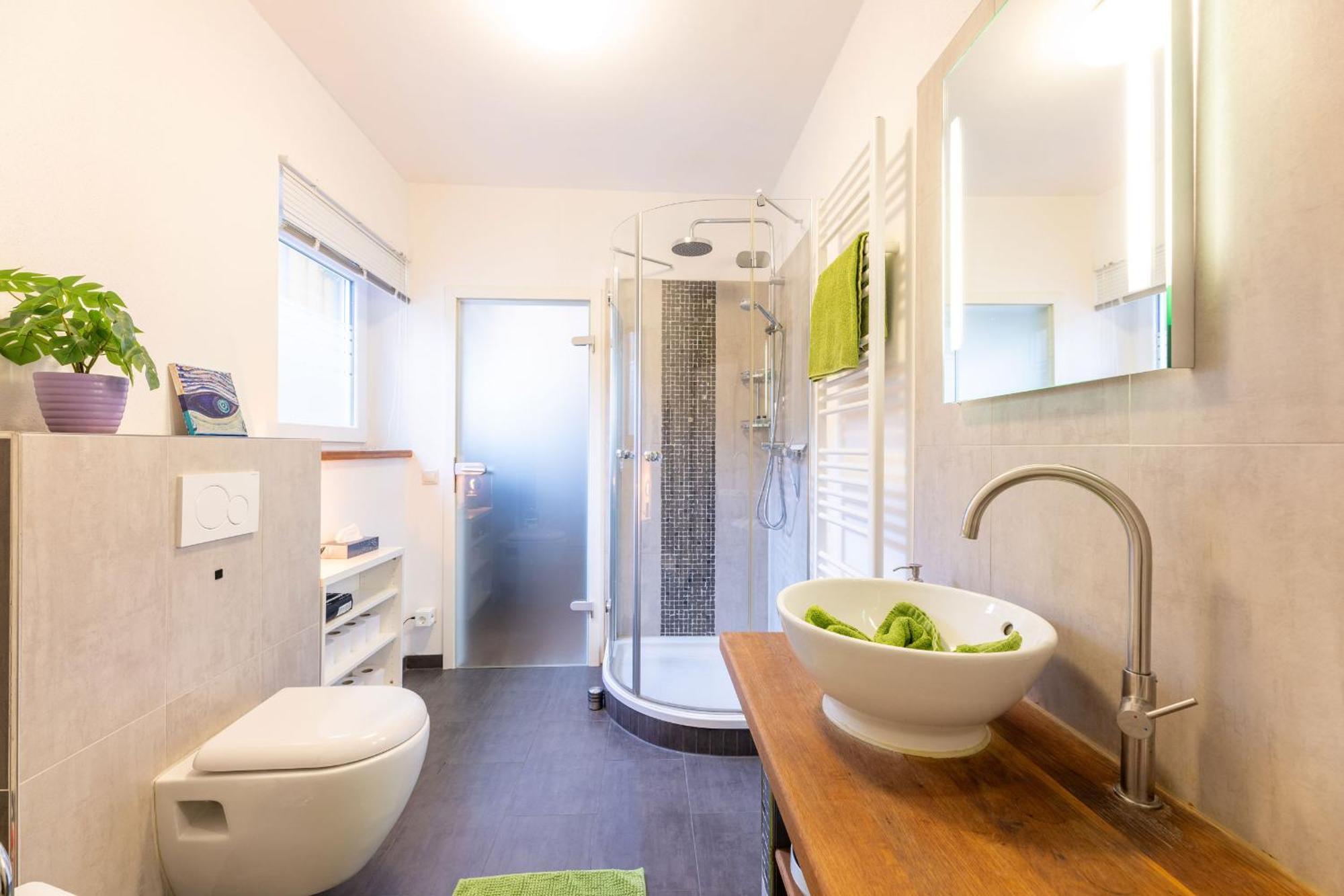 Ideal Fuer Kurze Aufenthalte - Gemuetliches 1-Zimmer-Apartment Adelsdorf Dış mekan fotoğraf